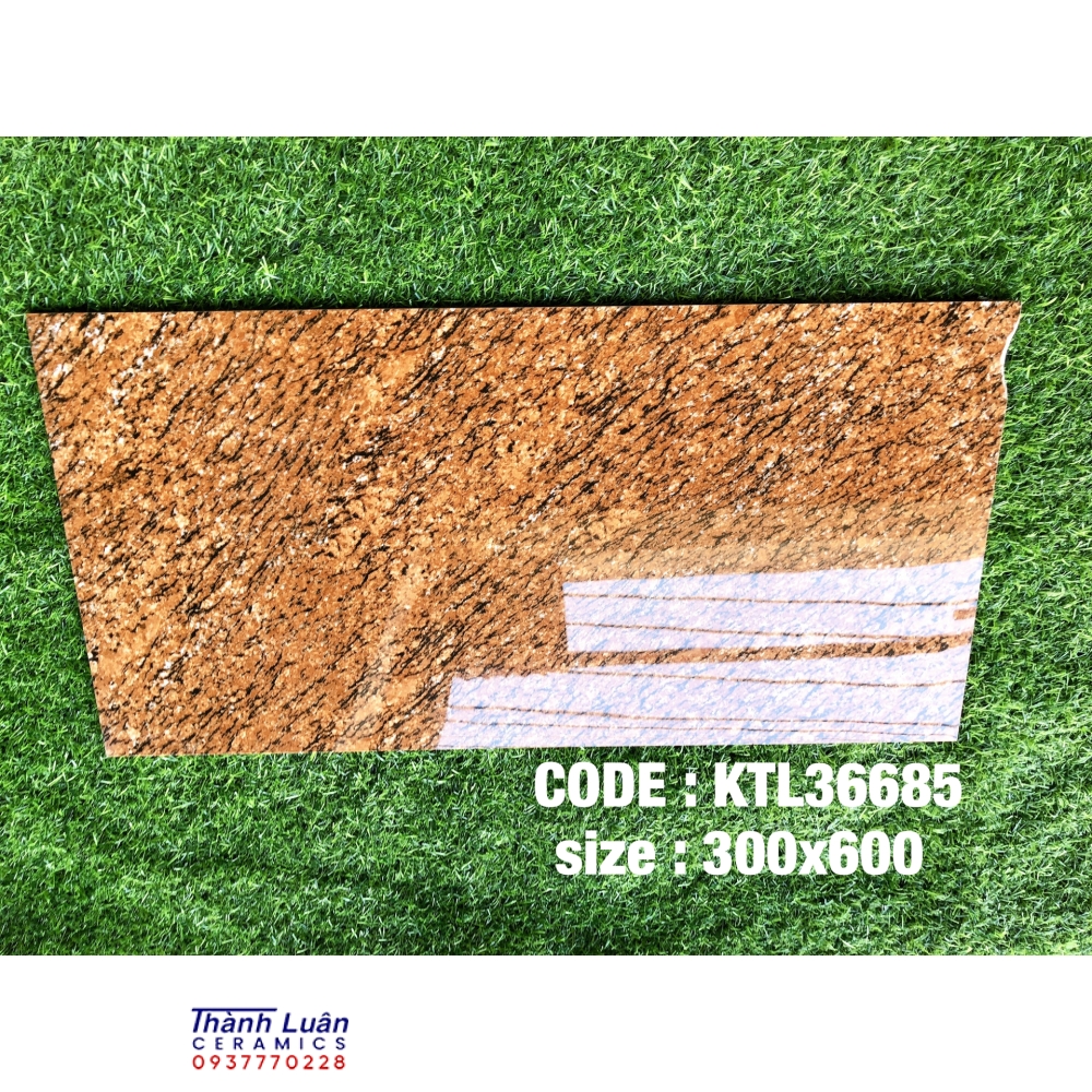 Gạch 30x60 hoa cương vàng nhập khẩu