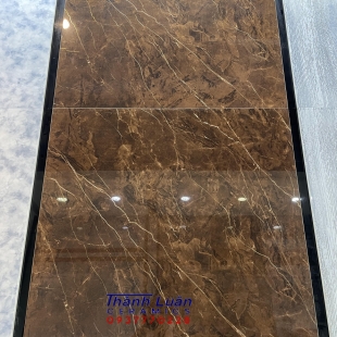 Gạch lát nền 80x80  vân nâu khắc kim vàng nhập khẩu 
