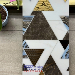 Gạch trang trí 30x60 hoa văn tam giác
