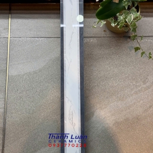 Gạch viền trơn đá bóng kiếng