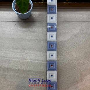 Gạch viền 7x80 vuông xanh trắng