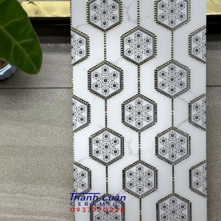 Gạch 30x60 trang trí khắc kim vàng hoa văn sang trọng 